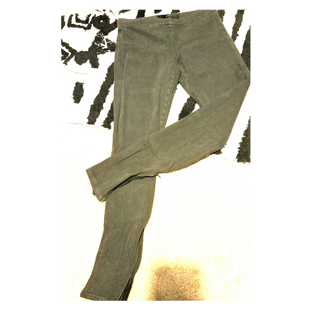 Joe's Skinny jegging